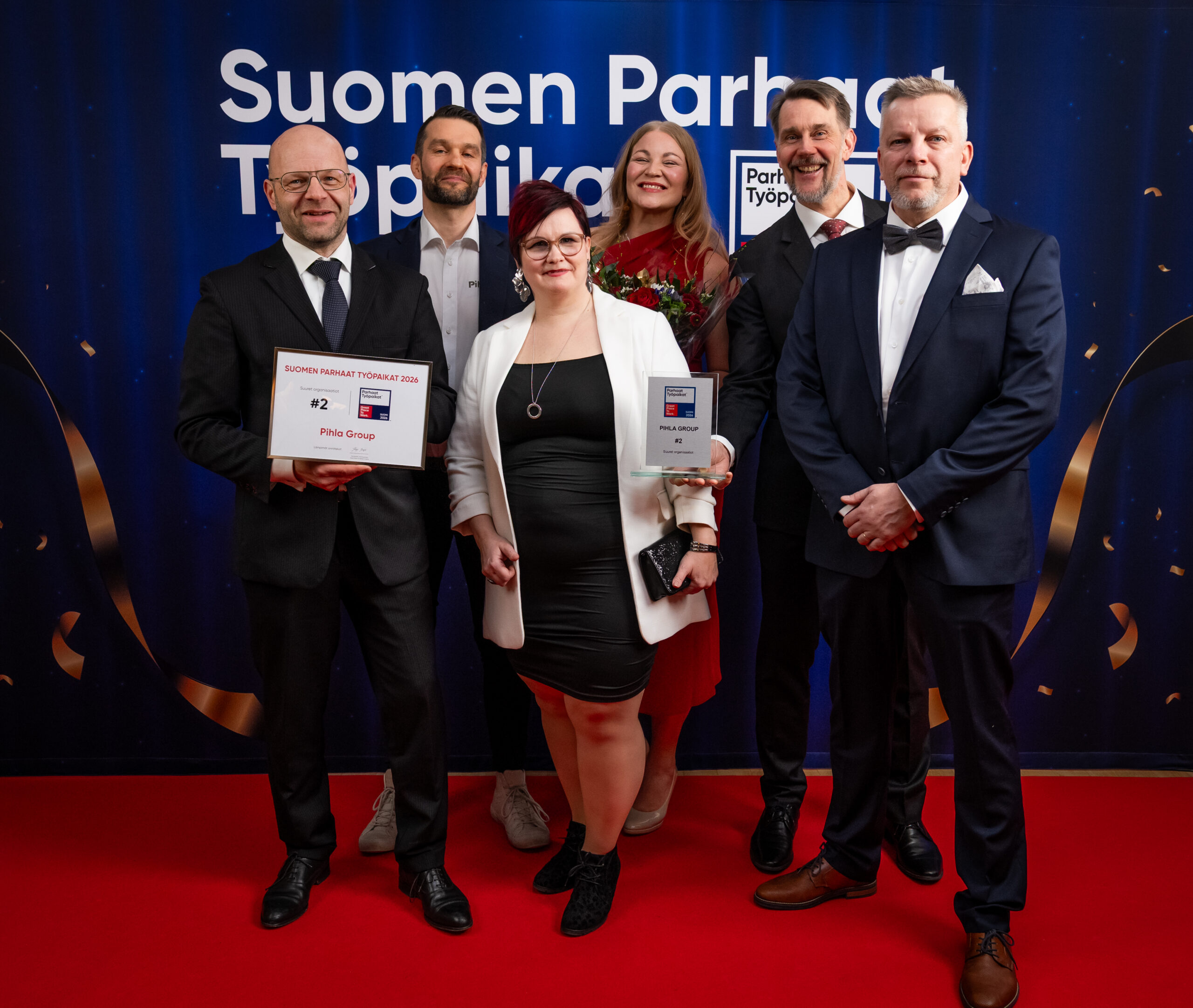 Pihla Groupin henkilöstä GPTW Suomen Parhaat työpaikat -gaalassa.